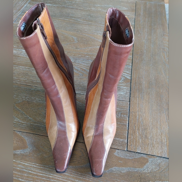 Vintage Bronx Helena Leather Boots, Size 9M. - Picture 2 of 12